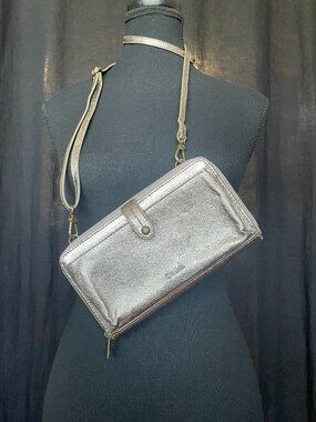The sak shiny golden / silver leather smartphone wallet crossbody clutch